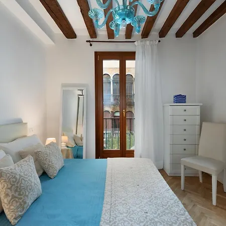 Casanova Fenice - Canal View Venice Exterior photo
